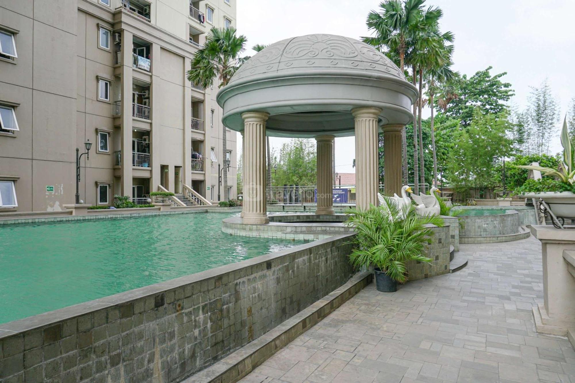 Apartment Cozy Grand Palace Kemayoran By Travelio