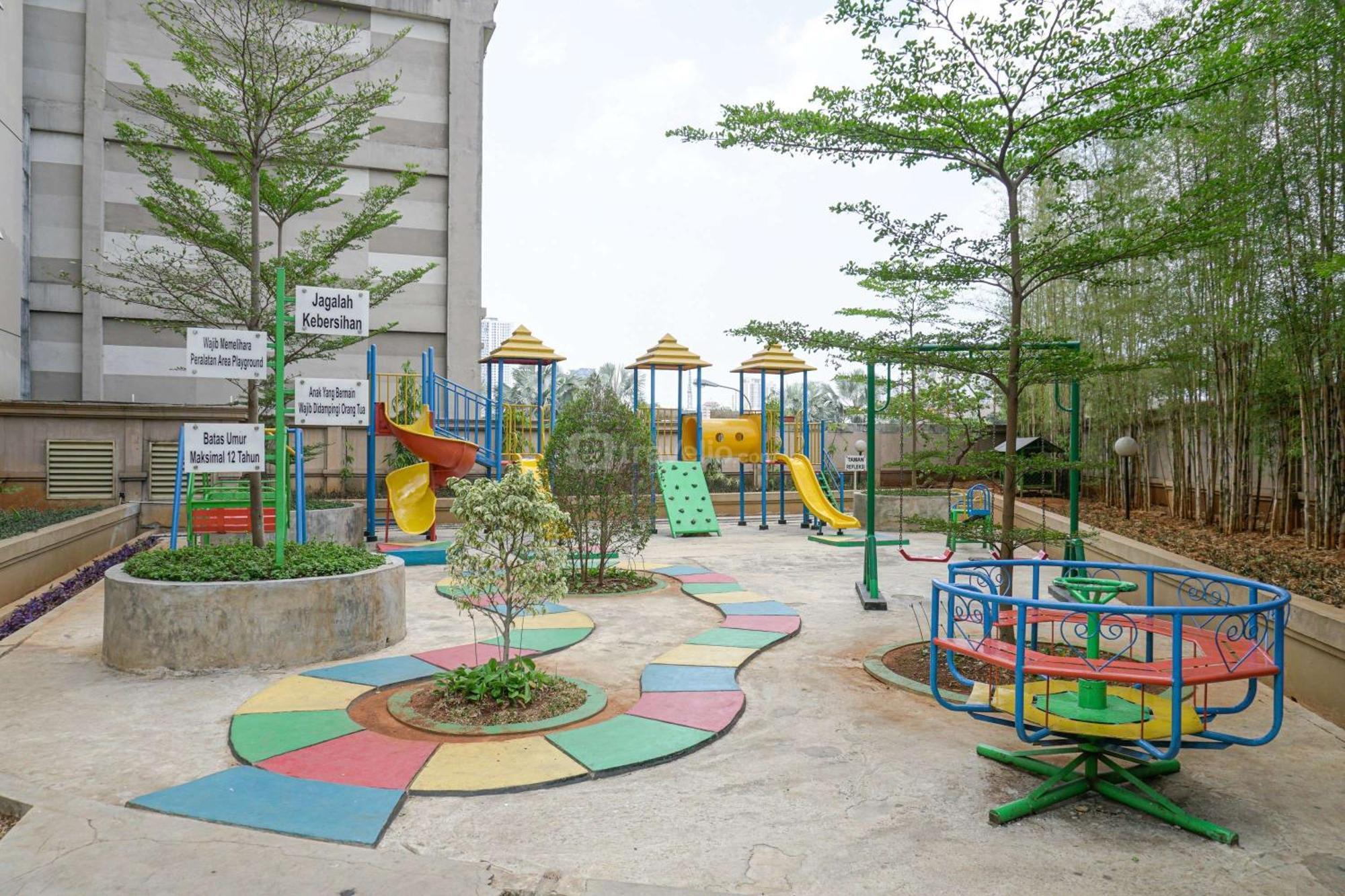 Cozy Grand Palace Kemayoran By Travelio *
